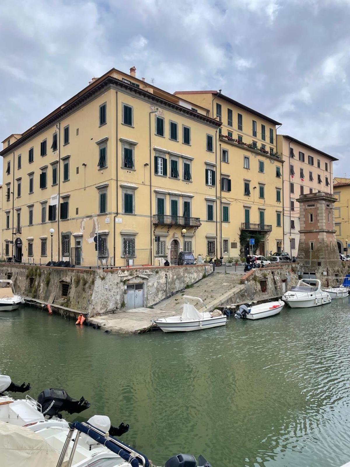 Waves Of Livorno New Modern Apartment Екстер'єр фото